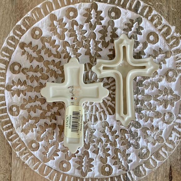 Lenox Vintage 1999 Collectible Porcelain China Heavenly Cross Trinket Box - Picture 7 of 8
